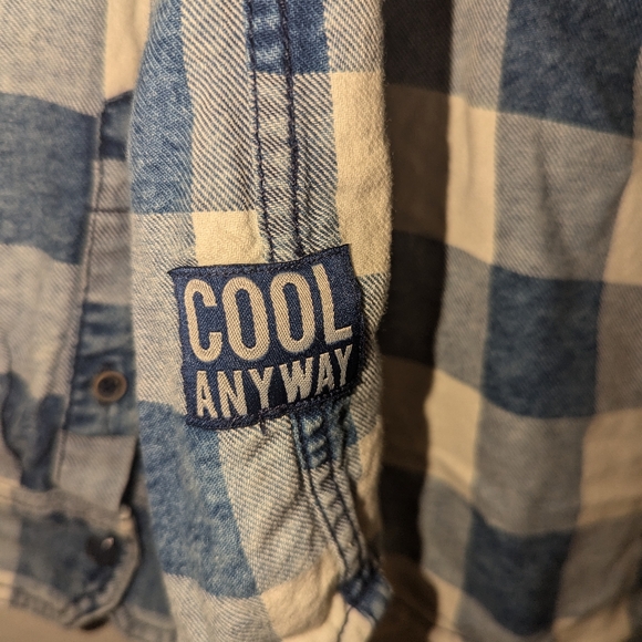 Blu kids plaid Blu and white button down shirt size 9 to 10 years - Picture 4 of 9